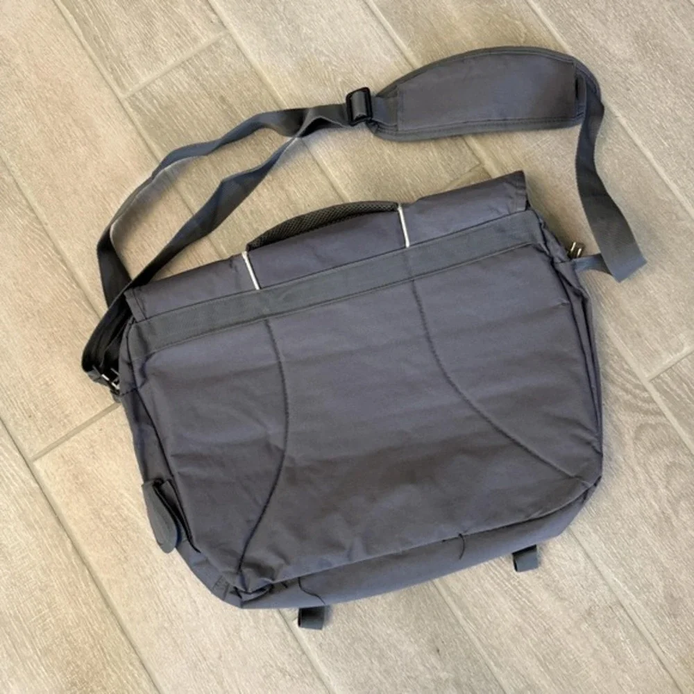 Guess Logo Messenger Bag Grey Nylon‎ Crossbody Laptop Satchel Unisex OS